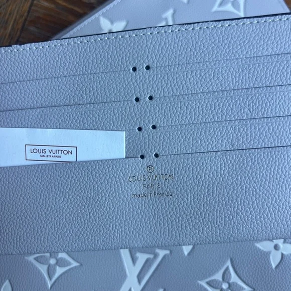 Non Branded Grey Bag Abd Wallet Set - Picture 7 of 7